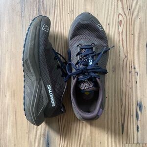 Salomon women’s Dark Brown Athletic Shoes